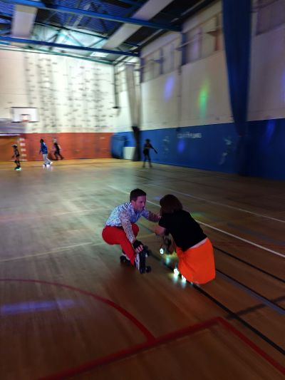 Rollerdance des Nougats Roulants – soirée glisse, rires et disco sur roulettes !
