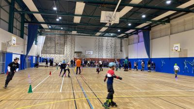 Disco Roller Galette – 4ᵉ édition au gymnase des Catalins 🛼🎉